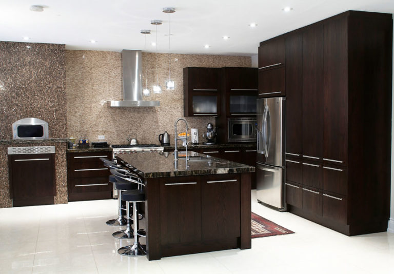 Vaughan Kitchen Design | Villa Kitchens